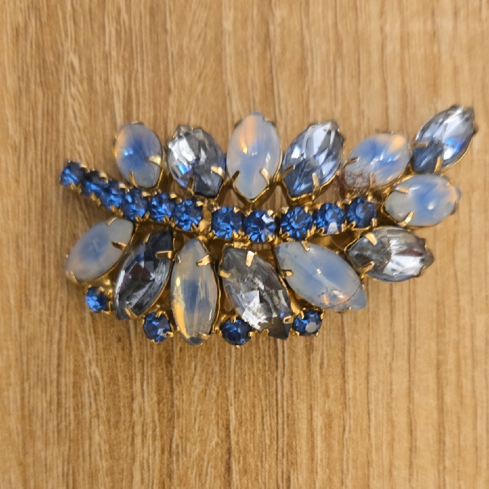 Elegant Gold and Blue Leaf Brooch